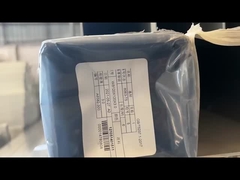 Tubo quadrado de alumínio